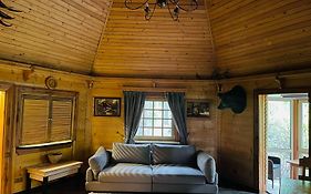 Етно комплекс Українське село